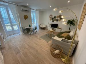Appartements Le Casimir - Superbe T3 en plein Centre Ville renove avec gout - Wifi : photos des chambres