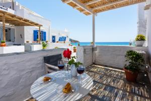 Ammos Sifnos Village