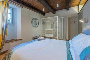 L Arco appartamento centro storico Orta SGiulio