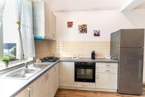 APARTAMENT CETATE VIEW