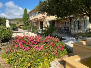 Location bastide provencale Luberon