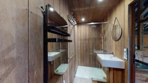 Maisons de vacances Chaignonnieres & Roulotte 19pers SPA Baby-Foot : photos des chambres