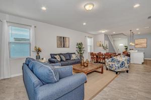 Luxury Home 7 Bedrooms Near Disney! villa