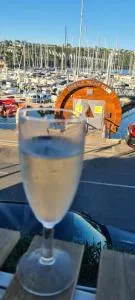 Feather bed 3 bedroom house - Summor Cove