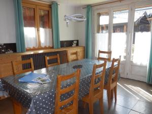 Appartements Appart Pointe de Nyon Morzine Centre 4 a 6 pers calme jardin vue parking : photos des chambres