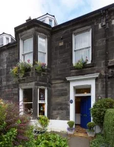 Crioch Guest House - Leith
