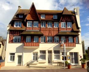 Hotels Hotel De La Mer - Deauville Blonville - Boutique Hotel de charme vue Mer : photos des chambres