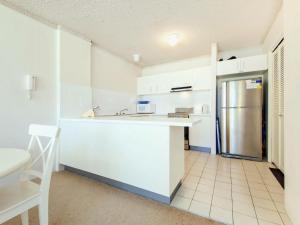 Magnus Gardens 4 beautiful air conditioned unit with filtered water views and Wi-Fi