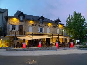 Hotels Hotel Des Voyageurs : photos des chambres