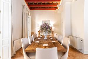 Genteel Home Palacio Abades