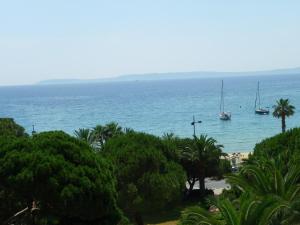 Appartements Studio avec splendide vue sur mer : photos des chambres