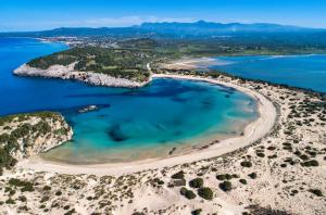 Casa Nebari Seaside Retreats - Fully Equipped, Ideal Spot