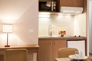 Nehô Suites Porte de Genève - Gare Annemasse