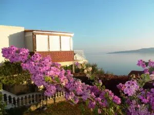 Apartment Lara Pisak - بيساك