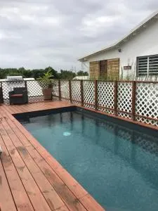 LES ALOÈS By CREYOL ANIMAL - Les Basses