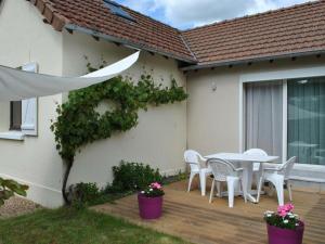 Maisons de vacances Gite Montbazon, 2 pieces, 2 personnes - FR-1-381-230 : photos des chambres