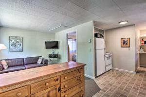 Eugene Cottage with Deck about 1 Mile to Downtown!