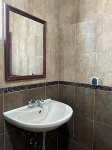 Entire spacious apartment with free parking