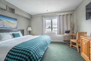 Village View King room in The Inn at Bolton Valley