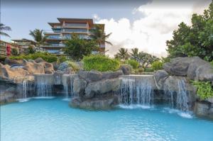 K430 LUXURY mountain view resort condo with large private balcony