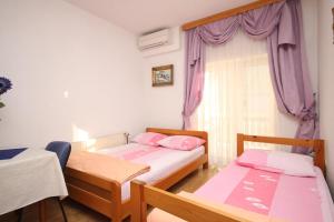 Studio with Terrace room in Apartments by the sea Kastel Kambelovac Kastela - 8627