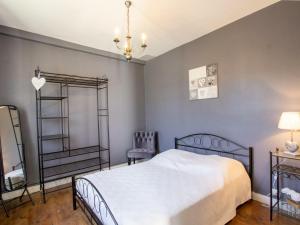 Maisons de vacances Gite Bourdeilles, 4 pieces, 6 personnes - FR-1-616-201 : photos des chambres