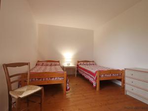 Maisons de vacances Gite Bures, 4 pieces, 6 personnes - FR-1-497-124 : photos des chambres