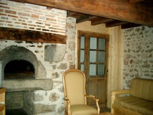 Maisons de vacances Gite Le Crozet, 5 pieces, 12 personnes - FR-1-496-100 : photos des chambres