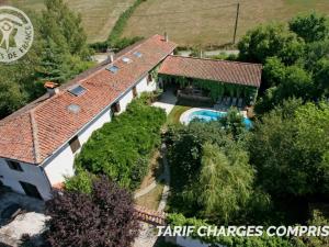 Maisons de vacances Gite Essertines-en-Donzy, 5 pieces, 10 personnes - FR-1-496-200 : photos des chambres