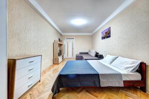 Apartments near Ocean Plaza Druzhby Narodov Boulevard 8a