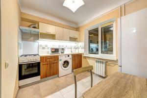 Apartments near Ocean Plaza Druzhby Narodov Boulevard 8a