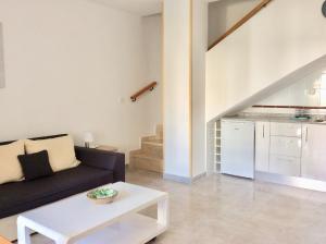 Oleza Garden - Laguna Rosa - Playa Flamenca - Pool & Garden View.