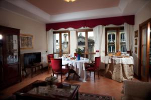 Napoli Porta Di Mare