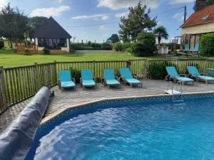 La Gasteboisiere with swimming pool and games room - 维勒迪厄雷波埃勒