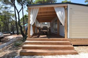 Mobile Homes Sara - Camping Baško Polje , Adriatic , Dalmatia