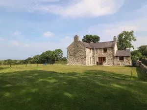 Y Berth Ddu Farmhouse - Clynnog-fawr