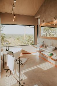 Kifaru Luxury Lodge