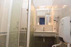 Hotels Azur Hotel : photos des chambres