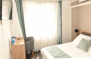 Hotels Azur Hotel : photos des chambres