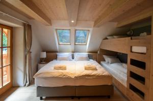 JULIAN VILLAGE LEPENA 