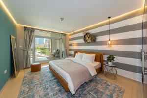 One Bedroom in Burj Views by Radiance Vacation Stays
