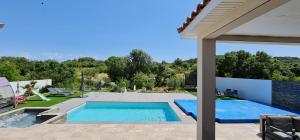 Villas Magnifique villa au calme avec piscine et jacuzzi chauffees : photos des chambres