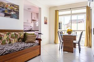 Apto 2 Suites, Ideal Para famÃlias, 30m do mar