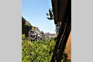 Athens Central 3BD Apartment next to Metro Luxury