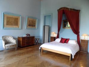 B&B / Chambres d'hotes B&B Chateau de Villersexel : photos des chambres