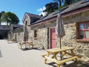Cobbles cottage - 2 bedroom stone built cottage - Drumaroad