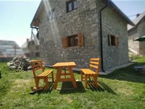 Prenociste B&M - Lukomir - Bobovica