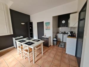 Appartements LE PRIEURE - STUDIOS jusqu'a 4 personnes : Studio