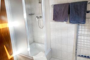 Schönes 1 Zimmer Apartment mit Dachterrasse