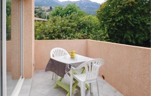 Appartements Beautiful apartment in Petreto-Biccisano with 3 Bedrooms and WiFi : photos des chambres